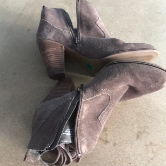 Steve Madden taupe fringe booties - Picture 3 of 4